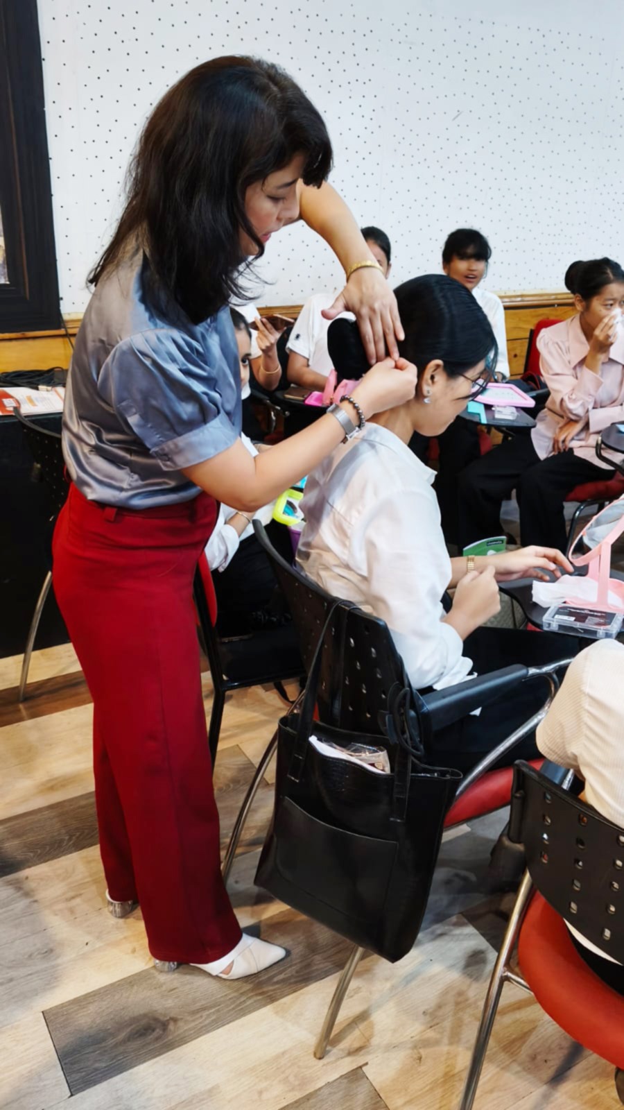 JBS students during a class activity