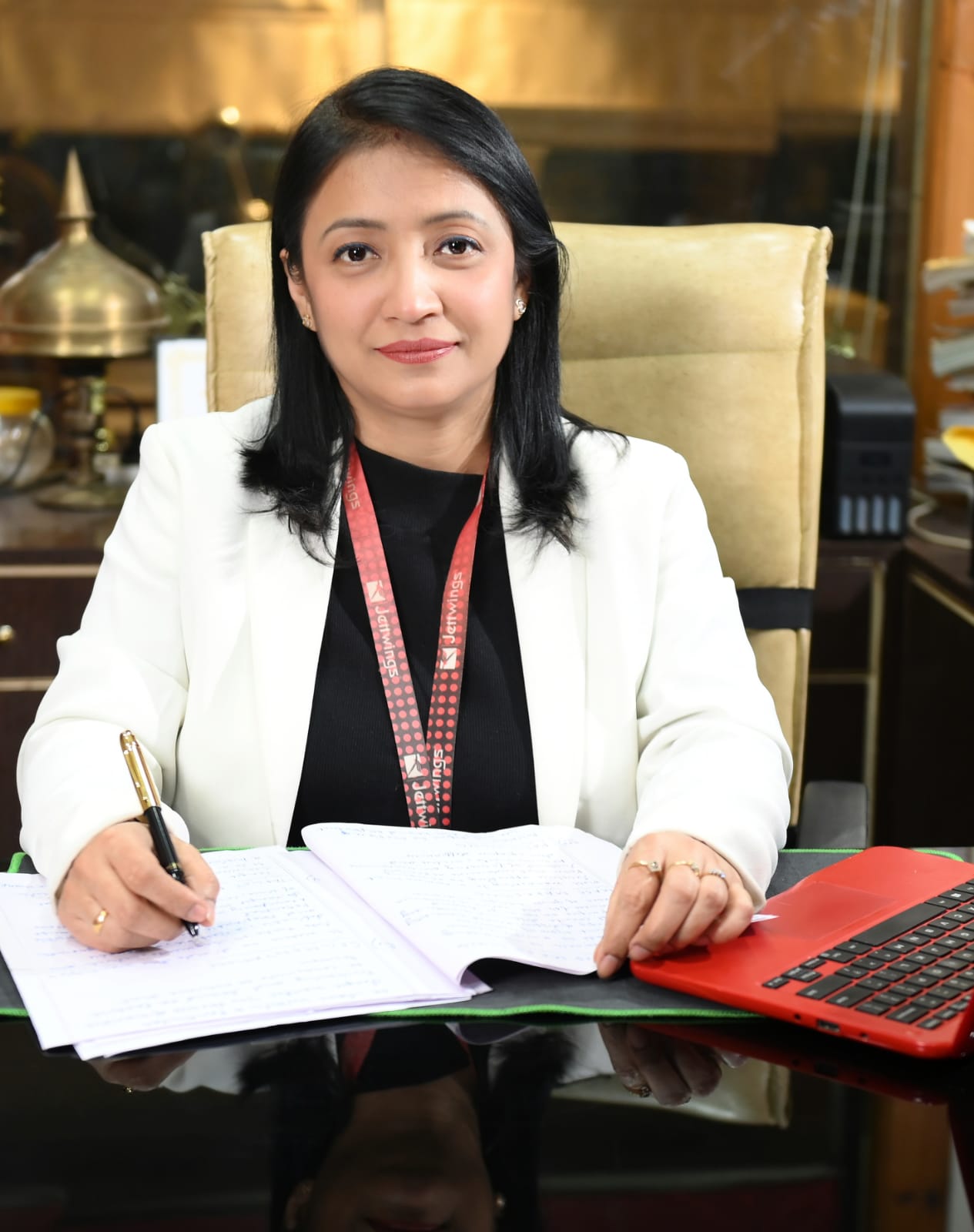 Dr. Mampi Bora